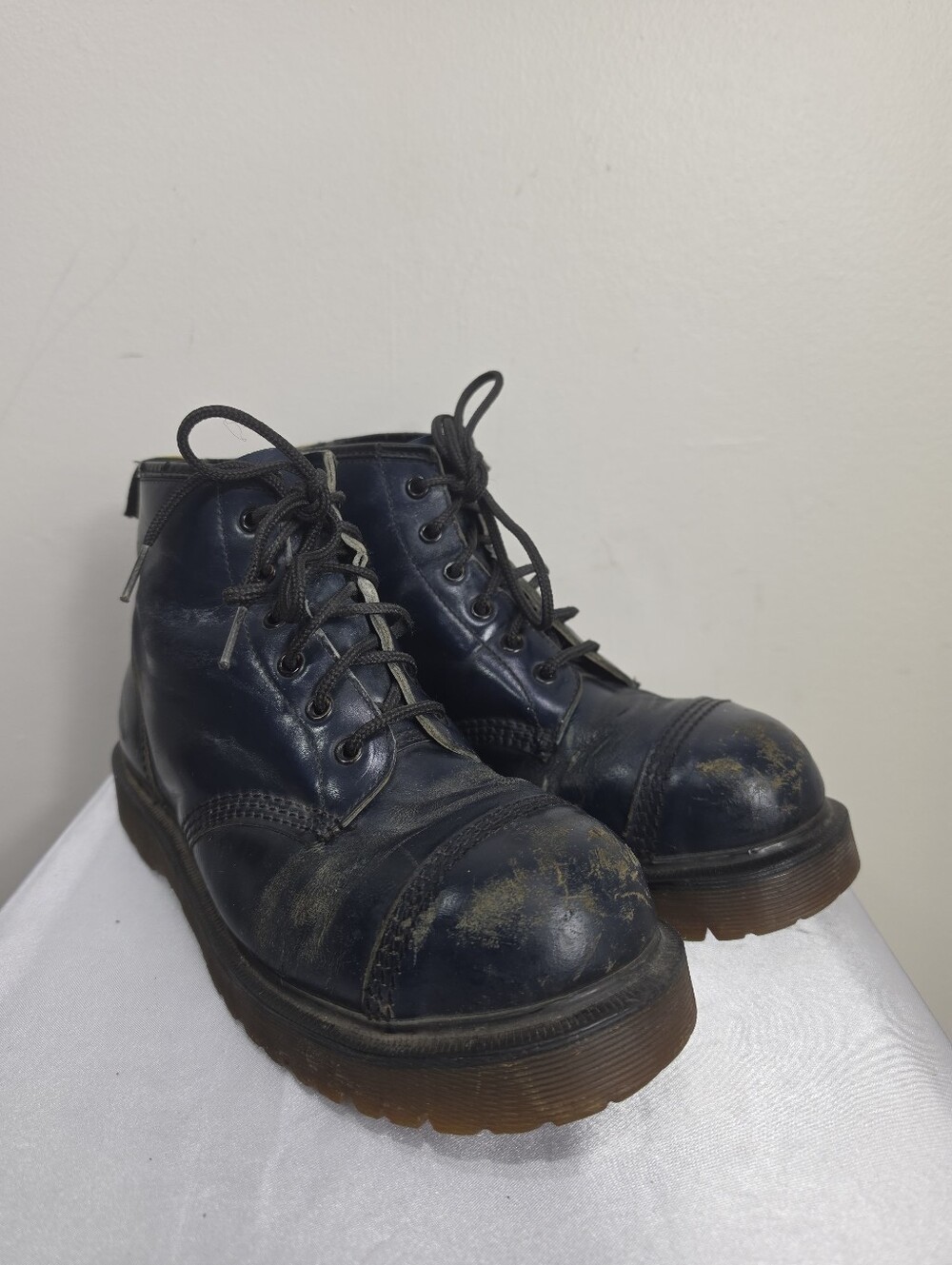 Dr. Martens Navy Blue Leather Lace-Up Unisex Boots Made In England 9W 7M